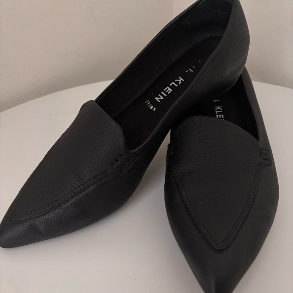 Anne Klein Women's Black Loafers